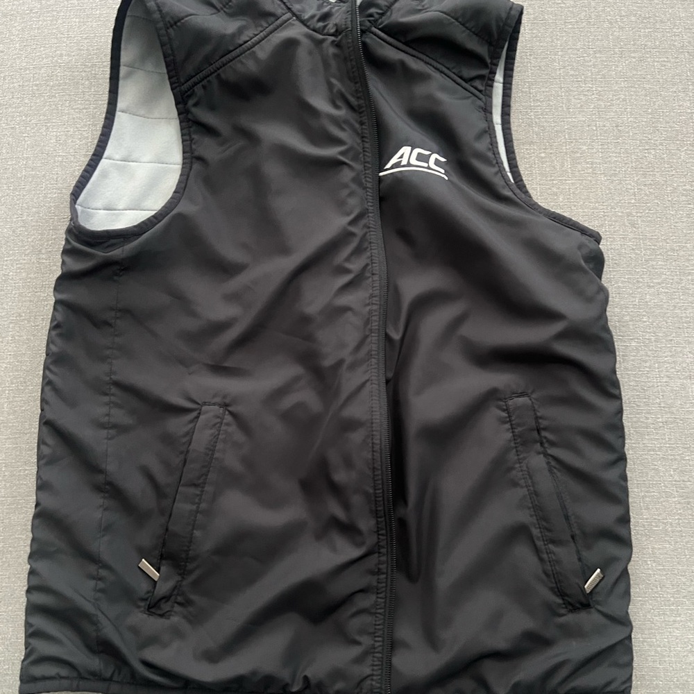 Reversible Black Under Armour ACC Sleeveless Vest
